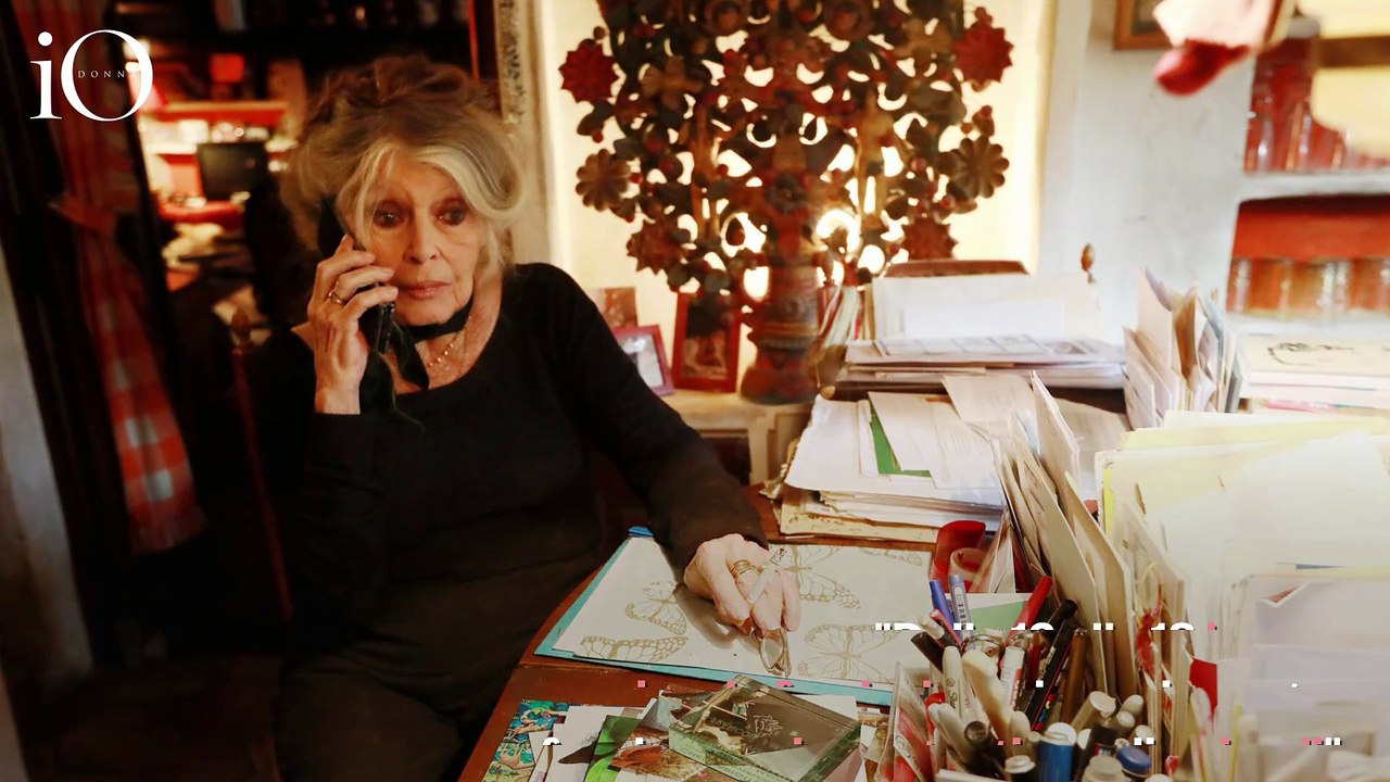 La tristezza di Brigitte Bardot: «Senza Alain Delon non ho più nessuno»