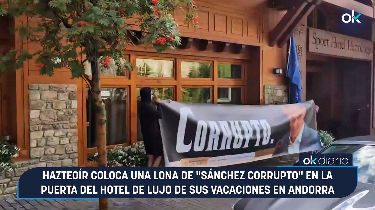 HazteOír coloca una lona de "Sánchez corrupto"...
