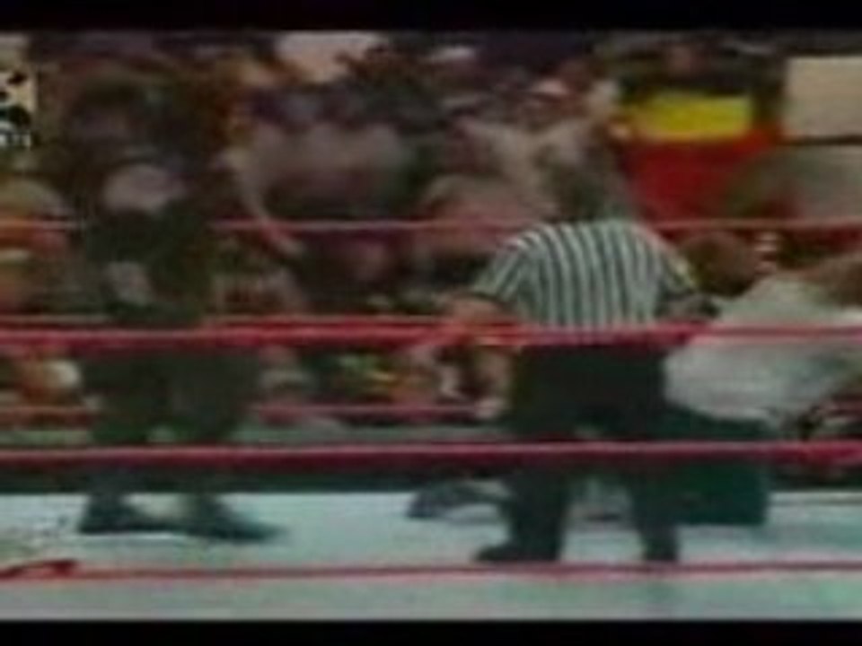 Undertaker vs Mankind Hardcore match