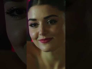 بيحبني كثير هالدرويش 😂 | مسلسل بنات الشمس 🌞 #handeerçel #shorts #güneşinkızları