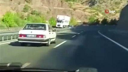 Elazığ'da korku dolu anlar: Seyir halinde teker bir anda çıktı!