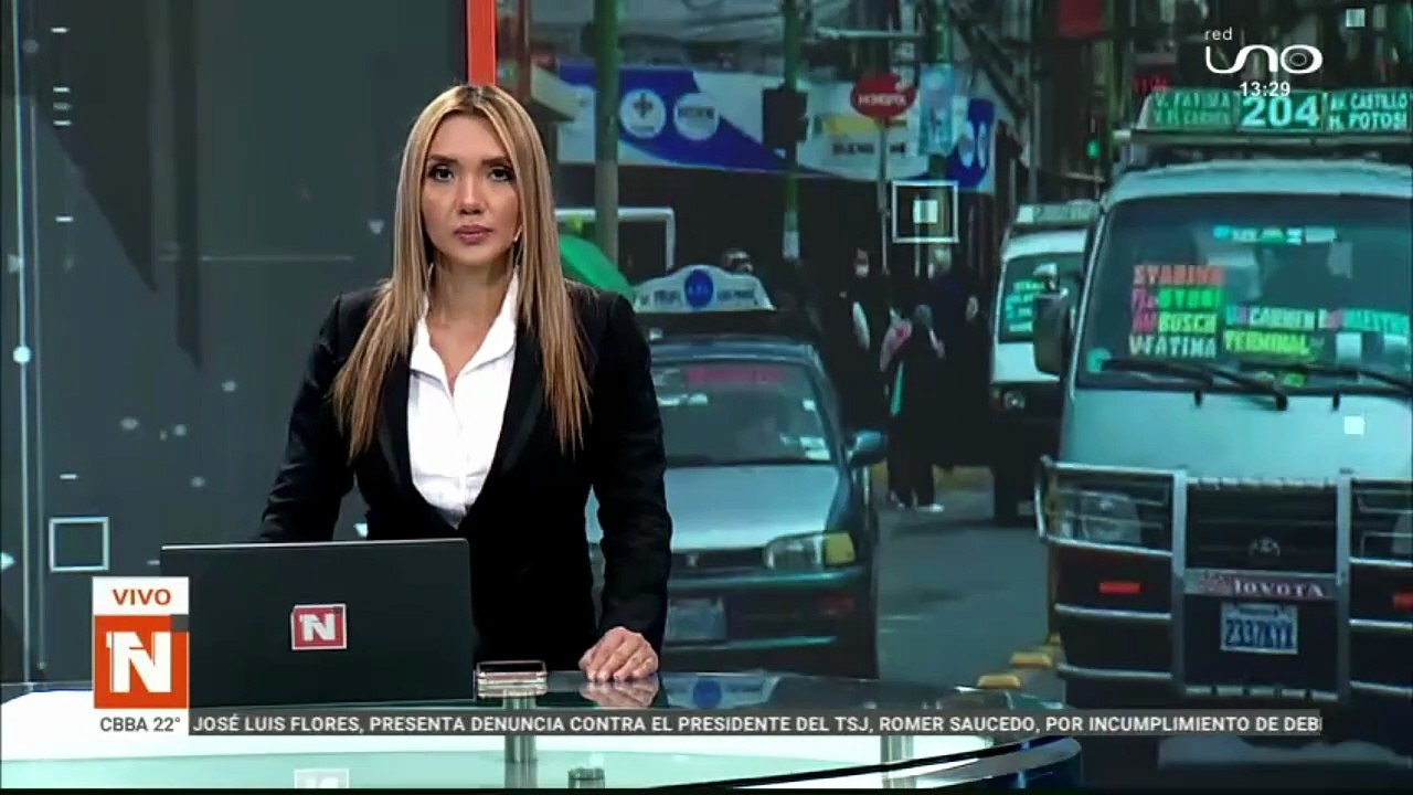 MINIBÚS ATROPELLA A UN MENOR DE 8 AÑOS