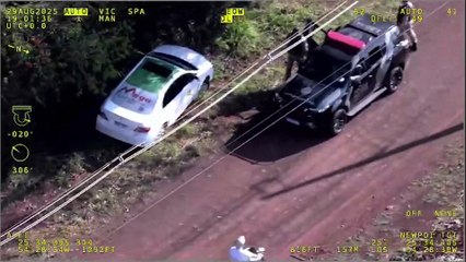 Helicóptero da PM auxilia na localização de carros furtados em Foz do Iguaçu