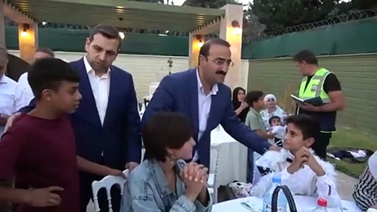 Büyükşehir toplu sünnet şöleni ile yetim ve ihtiyaç sahibi çocukları sevindirdi