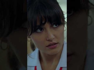 ممرضة علقت مع ابن أكبر مافيا 😕 | مسلسل عزيزة #azize #shorts #kanald #handeerçel