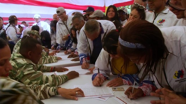 Maduro moviliza a la Milicia Bolivariana en medio de la escalada con Estados Unidos en el Caribe