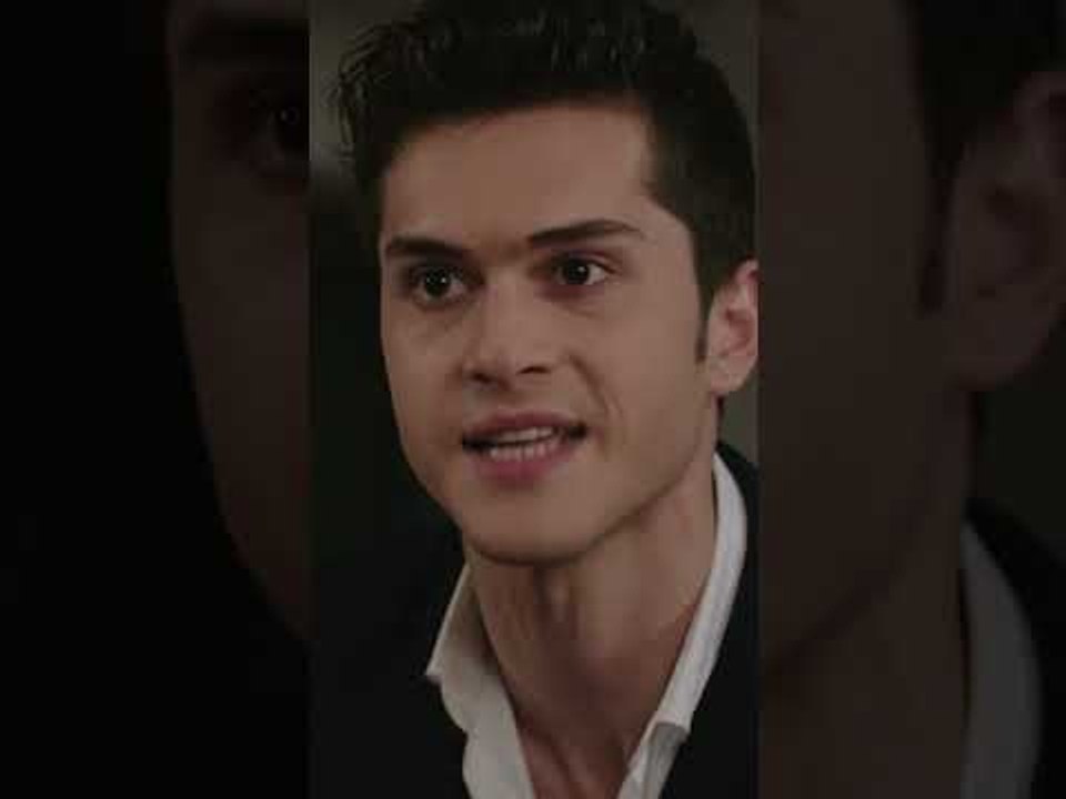 علاء معصب من أبوه كثير 😡 | مسلسل حكاية بودروم #حكاية_بودروم #bodrummasalı #kanald #shorts