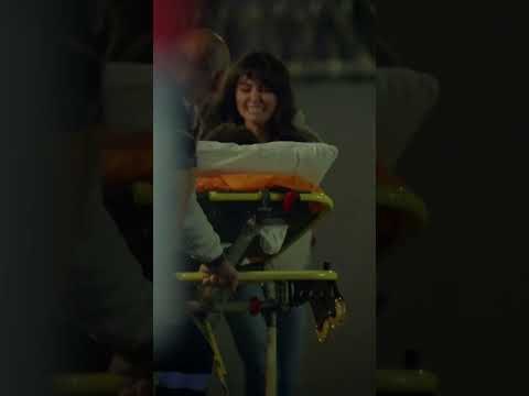 انهيار عزيزة عند رؤية أخيها 😣 | مسلسل عزيزة #azize #shorts #kanald #handeerçel