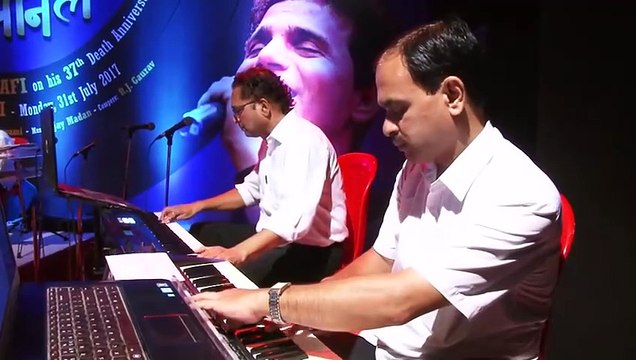 Aawaaz Dekhe Humein | Anil Bajpai & Sampada Goswami live evergreen song
