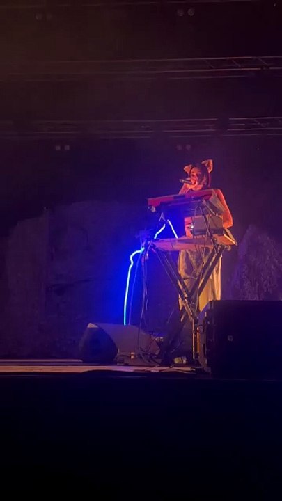 Agar Agar  Music Show Performance in Cabaret Frappé  #music #show #france #musicvideo  (16)