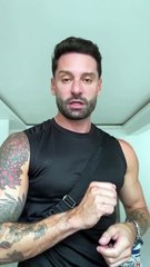 Story Instagram de Hugo Manos datant du 29 août 2025. L'ex-compagnon de Laurent Ruquier inquiet face à l'avancement des travaux de son nouvel appartement.