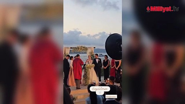 Bir gün iki düğün! Kimin gelinliği daha şık? Ezgi Şenler mi İpek Karapınar mı?