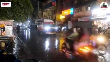 72 घंटे बारिश का अलर्ट... 10 सेकेंड कडकड़़ाती-गरजती आकाशीय बिजली से दहले लोग, गिरी टपालचाल में डीपी पर