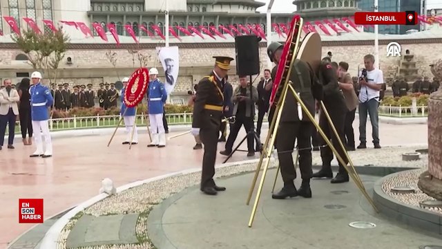 İstanbul Taksim'de 30 Ağustos Zafer Bayramı töreni düzenlendi