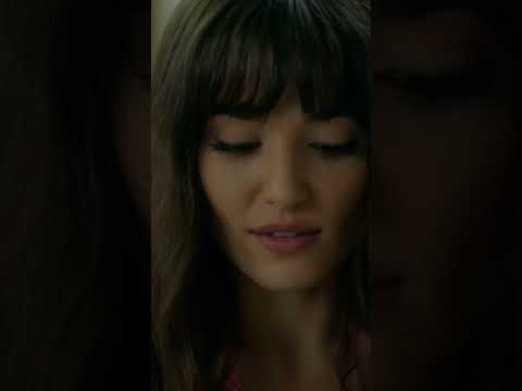 عزيزة قدرت تاخذ السكين 😬 | مسلسل عزيزة #azize #shorts #kanald #handeerçel