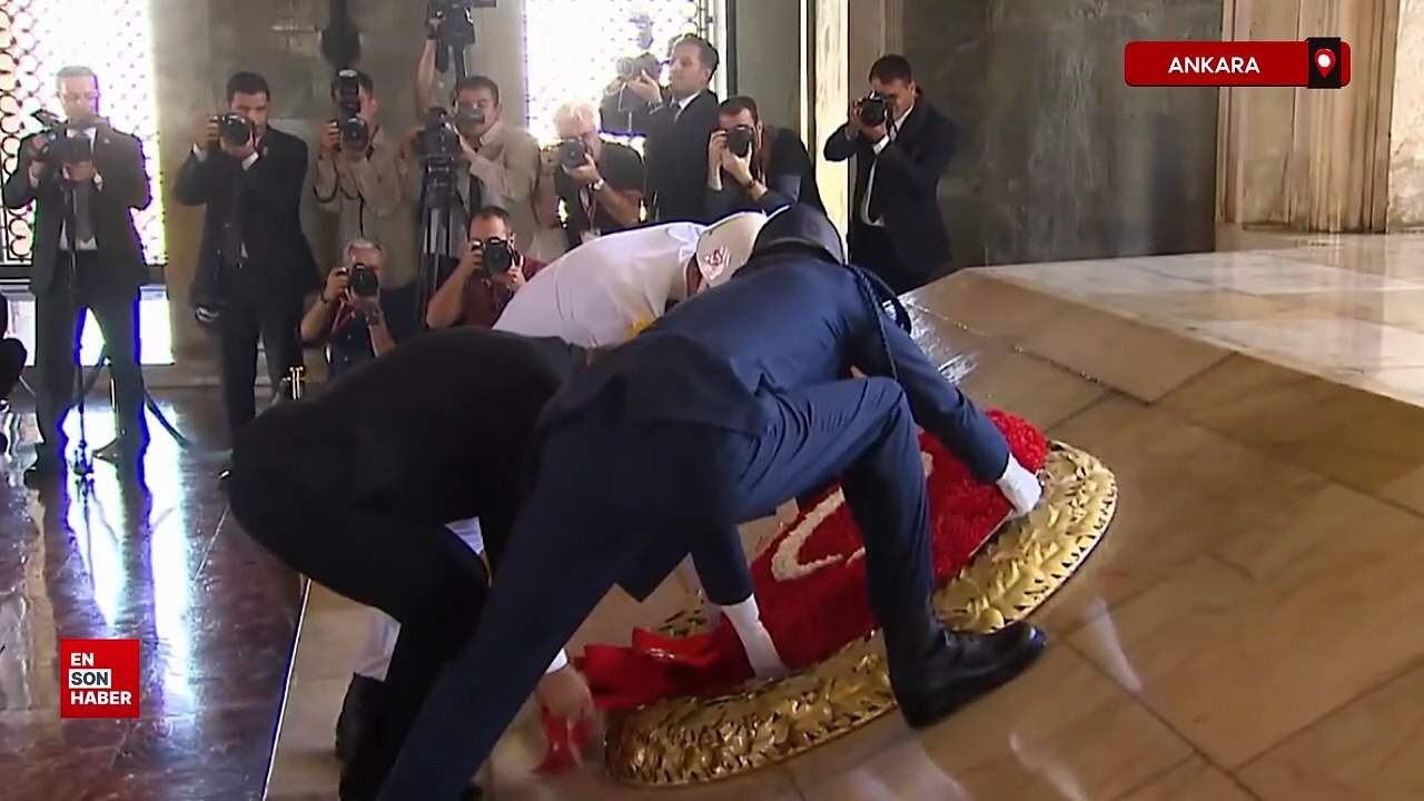 Devlet Erkanı 30 Ağustos Zafer Bayramı dolayısıyla Anıtkabir'i ziyaret etti