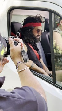 Exclusif - Cyril Hanouna tourne la bande annonce de sa nouvelle émission Tout Beau, Tout N9uf (TBT9) qui arrivera à la rentrée prochaine sur W9 au Bois de Boulogne avec Valérie Bénaïm et Raymond Aabou, Paris le 20 juin 2025. © Jack Tribeca / Bestimage