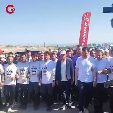 Özgür Özel, 'Adana'dan Silivri'ye Özgürlük' yürüyüşünde: Gençlerle bir araya geldi!