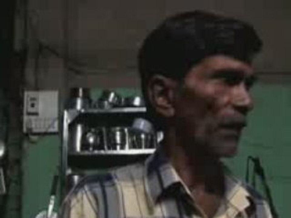 Visite d'un slum, A la recherche d'un rickshaw...