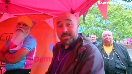 Watch the moment Manny Singh completes his epic 24hr cycle challenge in Wolverhampton