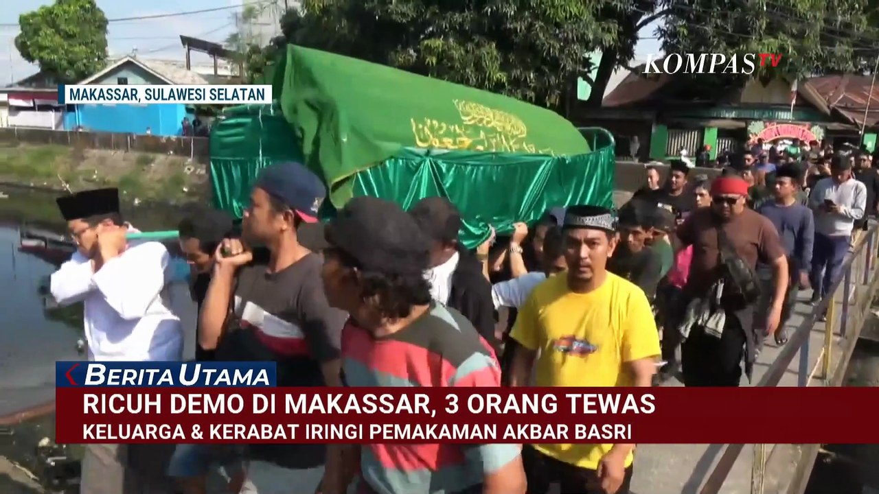 Ricuh Demo di DPRD Makassar, 3 Orang Tewas Termasuk Staf Humas DPRD Akbar Basri | BERUT