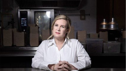 GALA VIDEO - Hélène Darroze : combien ça coûte de manger dans son restaurant 3 étoiles à Londres ?