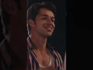 رقصة علاء و لارا أمام أنظار إيلين 🙄 | مسلسل حكاية بودروم #حكاية_بودروم #bodrummasalı #kanald #shorts