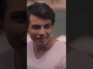 شفتك بمنامي يا إيلين 🤣 | مسلسل حكاية بودروم #حكاية_بودروم #bodrummasalı #kanald #shorts
