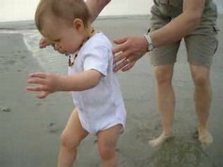 Les premiers pas...sur la plage