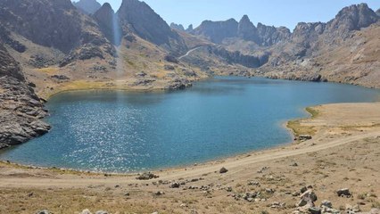 Sanki başka bir dünya: Sat Gölleri sizi çağırıyor