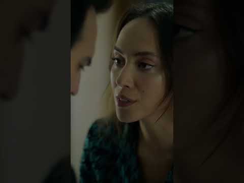اسية مسكت أغراض عزيزة 😕 | مسلسل عزيزة #azize #shorts #kanald #handeerçel