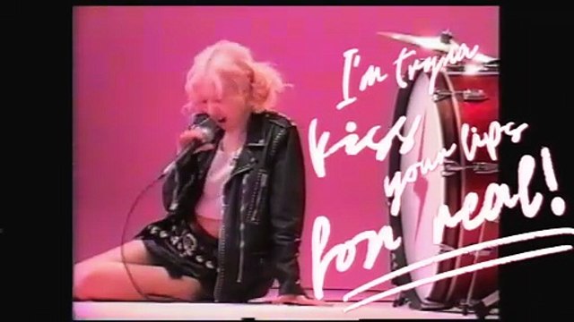 ROSÉ & Bruno Mars - APT. (Official Music Video)