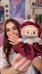 Labubu : Mode Chic ou Fun ? Découvrez son look préféré ! ✨