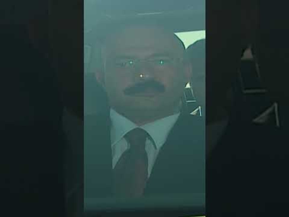 نازك مو مثل زوجها حسن 🙄 | مسلسل الاسم المستعار #الاسم_المستعار #KodAdı #kanald #shorts