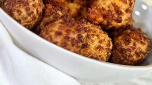 Recette 3 ingrédients : Boulettes de mozzarella crispy