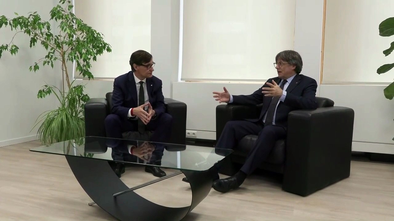 Salvador Illa y Carles Puigdemont se reúnen por primera vez en Bruselas