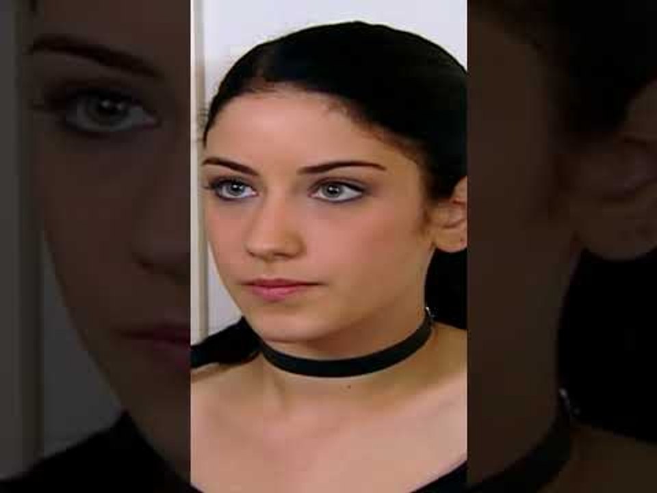 وين بوسة البابا يا أسماء؟ 😏 | مسلسل الحلم الضائع #shorts #Genco#