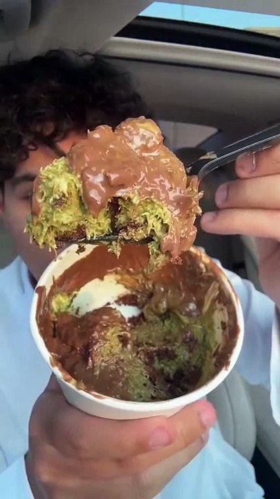 Follow for more ASMR videos🌮🍟 Credits: @k.malyeh #mukbang #asmr #fastfood #asmreating