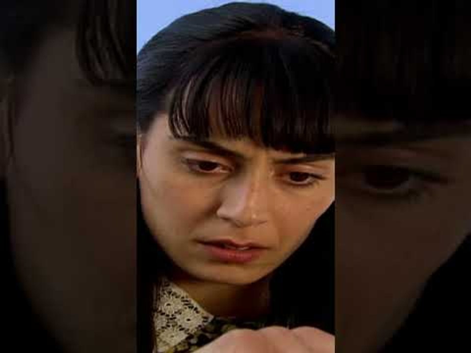الدكتور عمّار جعل نارين تبتسم 😍 | مسلسل نارين #نارين #shorts #kanald #birbulutolsam