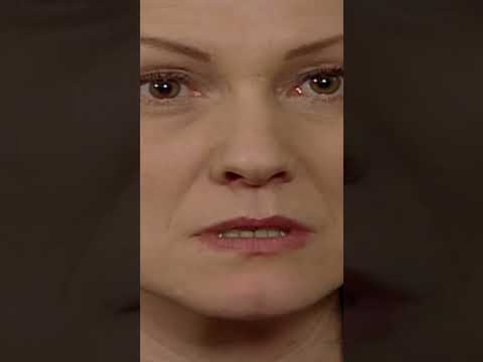 إنتي سممتي عقل ابني بهاي الأفكار 🙄 | مسلسل الاسم المستعار #الاسم_المستعار #KodAdı #kanald #shorts