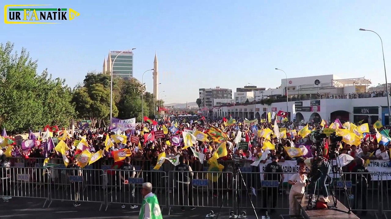 Urfa’da “Barışa Ses Ver” Mitingi Düzenlendi
