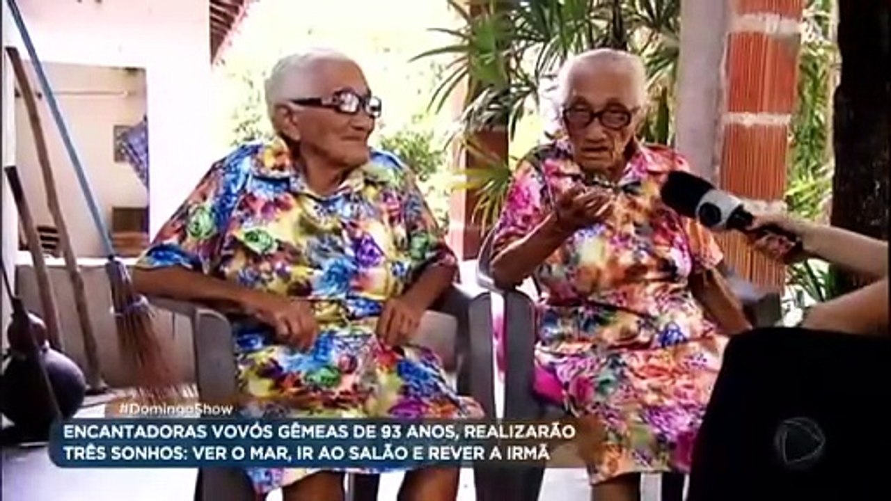 Em dose dupla Domingo Show realiza sonhos das vovós gêmeas de 93 anos e promove reencontro com irmã mais nova, após 30 anos - Entretenimento - R7 Domingo Show