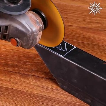 Mastering the art of welding with the best techniques! 💯