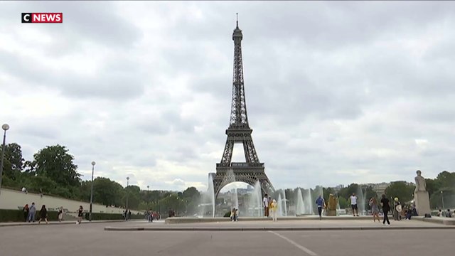 Tourisme : l’afflux de touristes étrangers sauve la saison estivale 2025