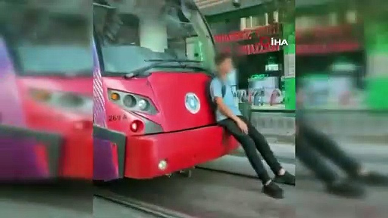 Tramvayla tehlikeli oyun
