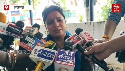 मुख्यमंत्री आवास के सामने महिला ने किया आत्मदाह का प्रयास, पुलिस पकड़ ले गई थाने