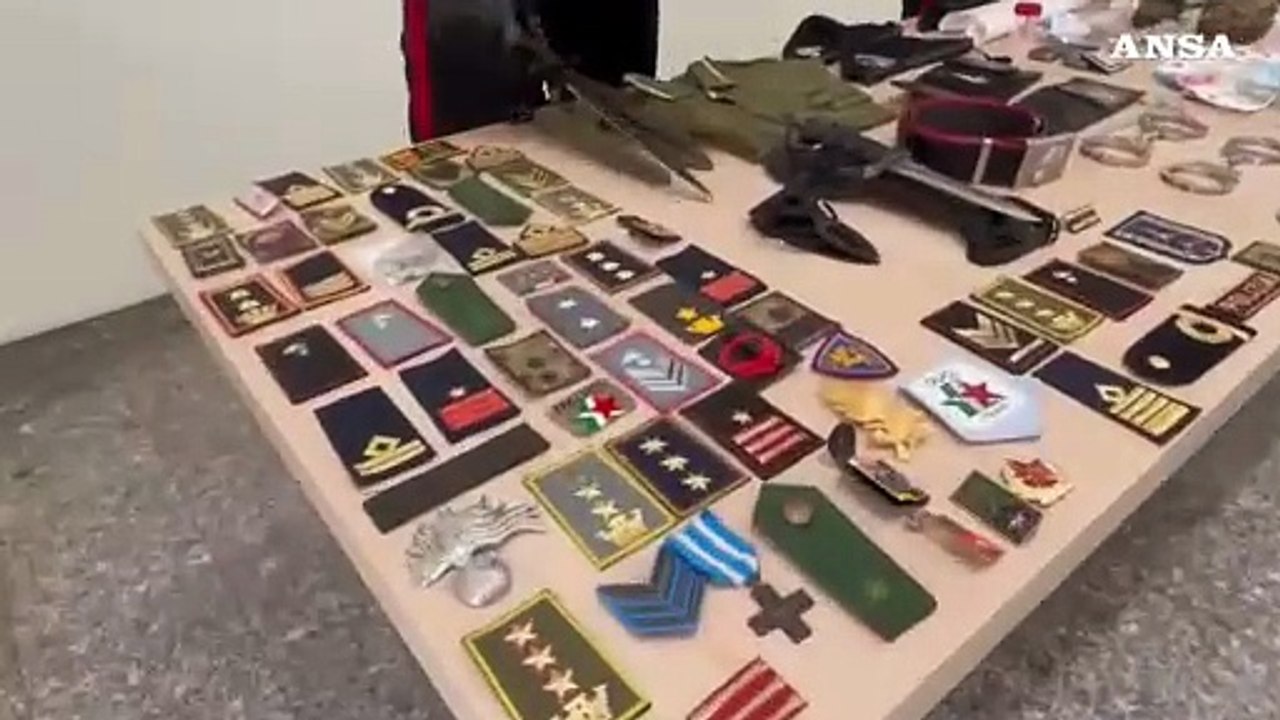 Droga, armi e falsi distintivi: arrestato a Rom...