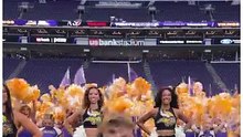 Les Minnesota Vikings viennent d’intégrer deux hommes au sein de leur équipe de cheerleaders : Blaiz