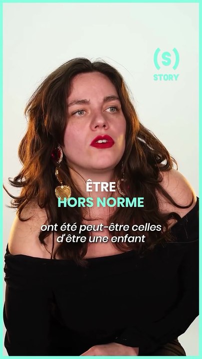 « On m’a mise au régime dès mes 9 ans (…) et dans leur tête c’était vraiment pour mon bien ! » Con