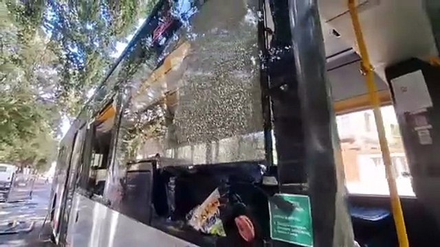 Sassar, l'autobus si schianta con un furgone: tre passeggere